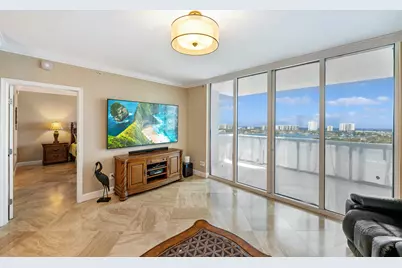 2640 Lake Shore Drive #1811, Riviera Beach, FL 33404 - Photo 4