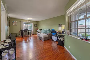 433 SW 86th Ave, Pembroke Pines, FL 33025 - Photo 2