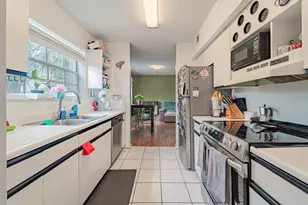 433 SW 86th Ave, Pembroke Pines, FL 33025 - Photo 8