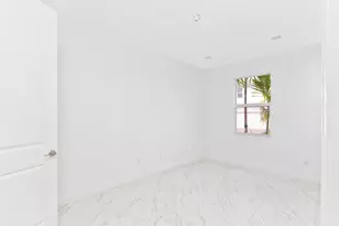 6979 Pines Cir, Coconut Creek, FL 33073 - Photo 6