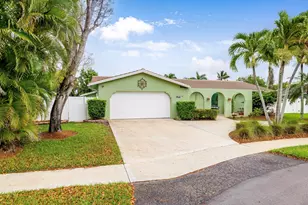 1920 SW 58th Ave, Plantation, FL 33317 - Photo 2