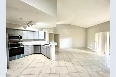 741 N Pine Island Road #303, Plantation, FL 33324 - Photo 4