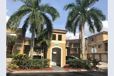 741 N Pine Island Road #303, Plantation, FL 33324 - Photo 2