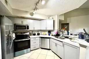 741 N Pine Island Rd, Plantation, FL 33324 - Photo 10
