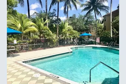 741 N Pine Island Road #303, Plantation, FL 33324 - Photo 6