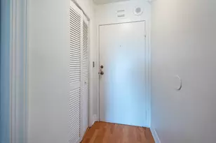 900 NE 18th Ave, Fort Lauderdale, FL 33304 - Photo 2