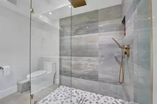 2866 NE 30th St, Fort Lauderdale, FL 33306 - Photo 24