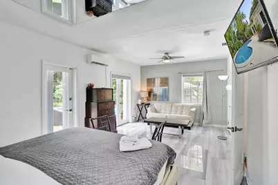530 NE 11th Avenue, Fort Lauderdale, FL 33301 - Photo 8