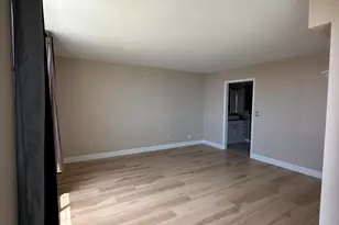 301 Lake Shore Dr, Lake Park, FL 33403 - Photo 10