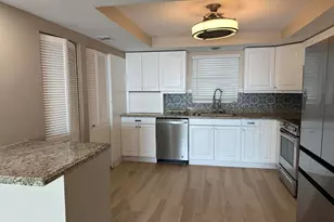301 Lake Shore Dr, Lake Park, FL 33403 - Photo 8