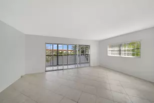 13001 SW 15th Ct, Pembroke Pines, FL 33027 - Photo 16