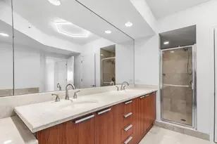 2650 Lake Shore Dr, Riviera Beach, FL 33404 - Photo 14