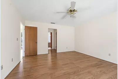 814 SE Celtic Avenue, Port Saint Lucie, FL 34983 - Photo 14