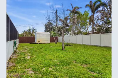 814 SE Celtic Avenue, Port Saint Lucie, FL 34983 - Photo 30