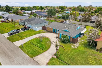 814 SE Celtic Avenue, Port Saint Lucie, FL 34983 - Photo 34