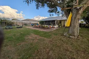 531 SW Bradshaw Cir, Port Saint Lucie, FL 34953 - Photo 6