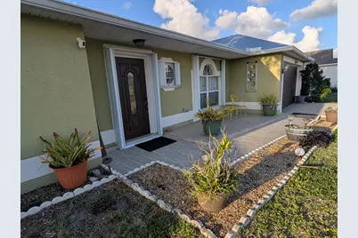 531 SW Bradshaw Circle, Port Saint Lucie, FL 34953 - Photo 4
