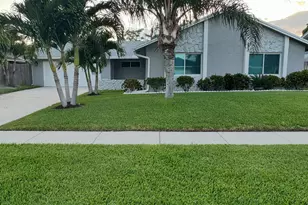 605 Toxaway Dr, West Palm Beach, FL 33413 - Photo 1