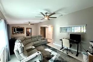 605 Toxaway Dr, West Palm Beach, FL 33413 - Photo 6