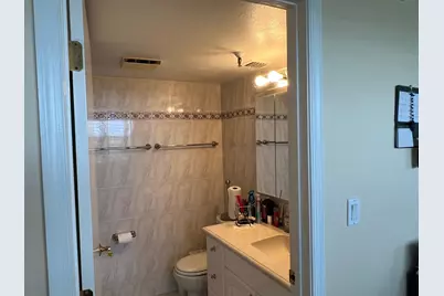 4570 NW 18th Avenue #606, Deerfield Beach, FL 33064 - Photo 4