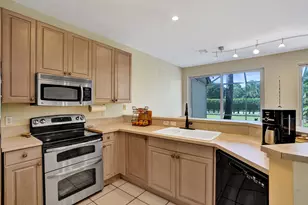 23449 Water Cir, Boca Raton, FL 33486 - Photo 16