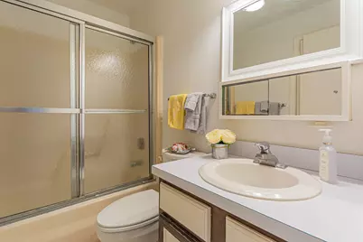 60 Woodland Drive #204, Vero Beach, FL 32962 - Photo 10