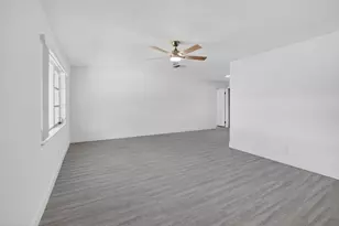 703 SW 18th St, Boynton Beach, FL 33426 - Photo 8