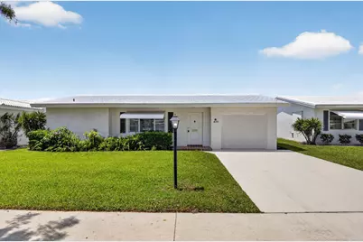 703 SW 18th Street, Boynton Beach, FL 33426 - Photo 1