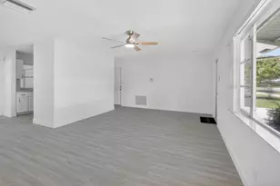 703 SW 18th St, Boynton Beach, FL 33426 - Photo 8