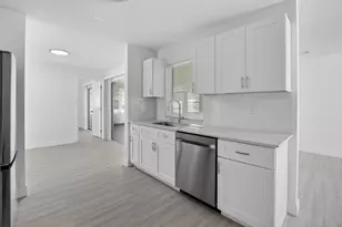 703 SW 18th St, Boynton Beach, FL 33426 - Photo 12