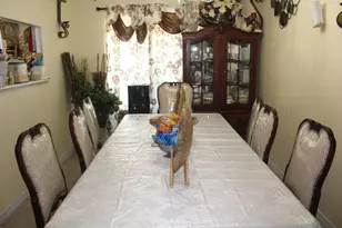 431 S Chillingworth Dr, West Palm Beach, FL 33409 - Photo 2