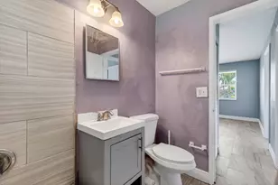 240 SW 15th Ave, Delray Beach, FL 33444 - Photo 16