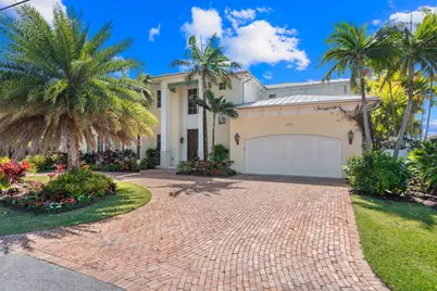 2870 NE 24th Place, Fort Lauderdale, FL 33305 - Photo 4