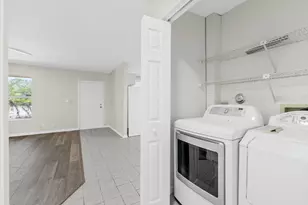 13868 York Ct, Wellington, FL 33414 - Photo 14