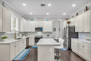 4661 Manderly Dr, Wellington, FL 33449 - Photo 6