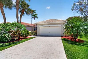 10641 Royal Caribbean Cir, Boynton Beach, FL 33437 - Photo 4