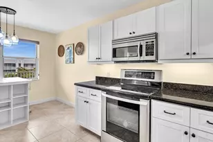 10315 NW 24th Pl, Sunrise, FL 33322 - Photo 10