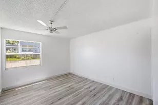 452 Normandy, Delray Beach, FL 33484 - Photo 8