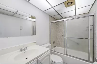 452 Normandy #J, Delray Beach, FL 33484 - Photo 12