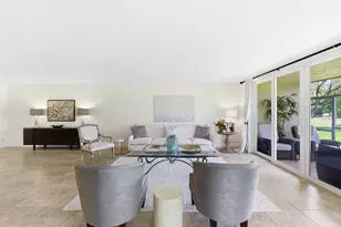 3800 Oaks Clubhouse Dr, Pompano Beach, FL 33069 - Photo 10
