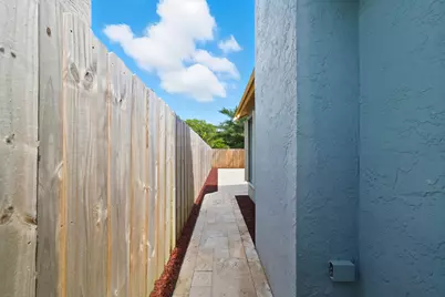 605 SW 15th Street, Fort Lauderdale, FL 33315 - Photo 50