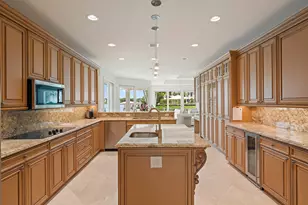 121 Commodore Dr, Jupiter, FL 33477 - Photo 22