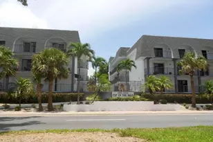 4013 N Ocean Dr N, Lauderdale by the Sea, FL 33308 - Photo 2