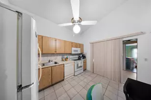 4255 Willow Pond Cir, West Palm Beach, FL 33417 - Photo 10