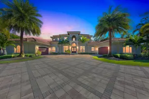 13550 Greentree Trail, Wellington, FL 33414 - Photo 2