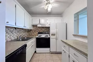 170 Horizons E, Boynton Beach, FL 33435 - Photo 10