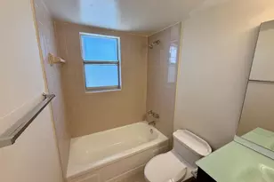 560 SE 2nd Ave, Deerfield Beach, FL 33441 - Photo 10