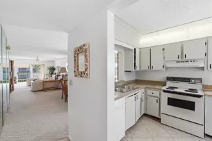 2925 SW 22nd Ave, Delray Beach, FL 33445 - Photo 4