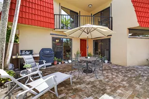 8057 Severn Dr, Boca Raton, FL 33433 - Photo 6