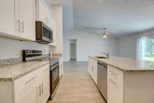 2352 SW Plum Ct, Port Saint Lucie, FL 34953 - Photo 8